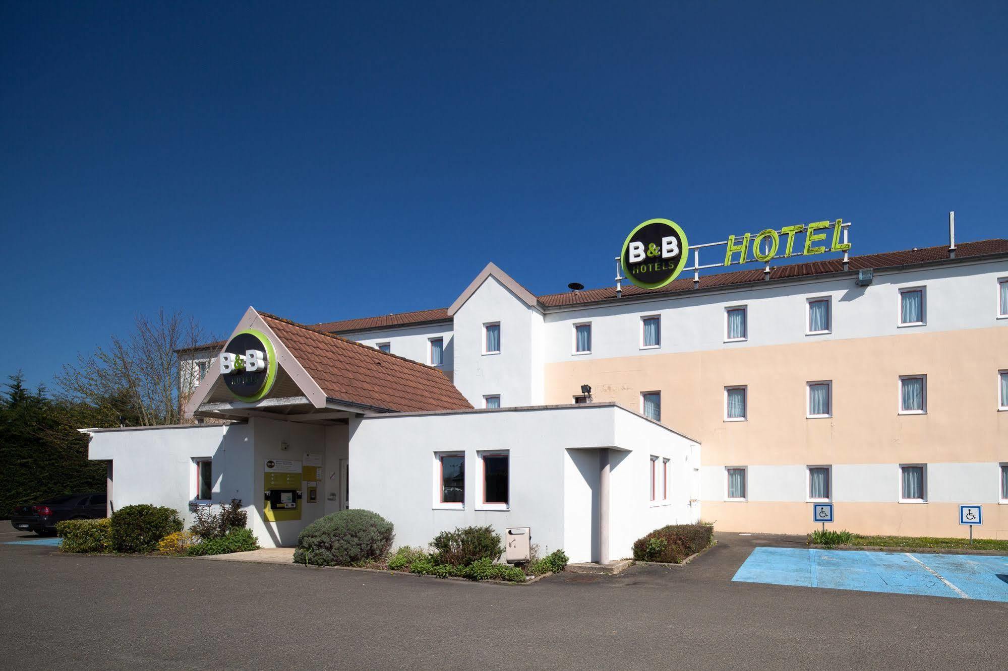 B&B Hotel Maurepas Exteriér fotografie
